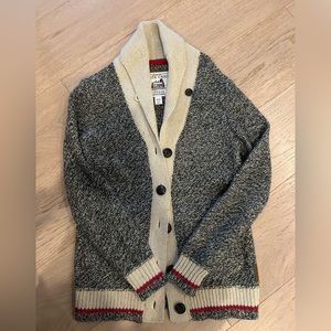 Roots cabin sweater size xs